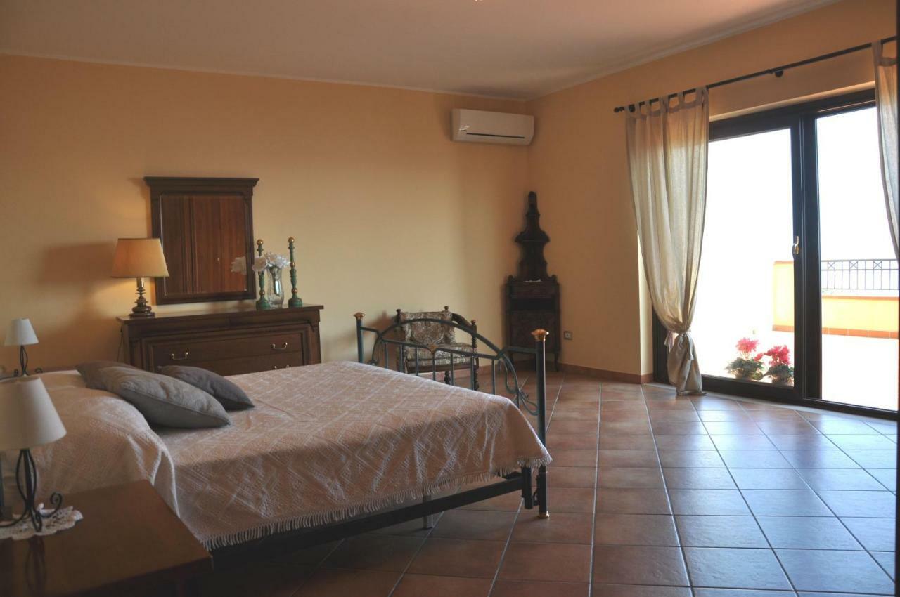 Villa Gemma Di Mare 산타 테레사 디 리바 외부 사진