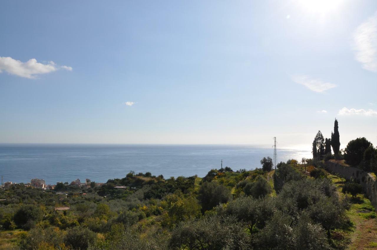 Villa Gemma Di Mare 산타 테레사 디 리바 외부 사진